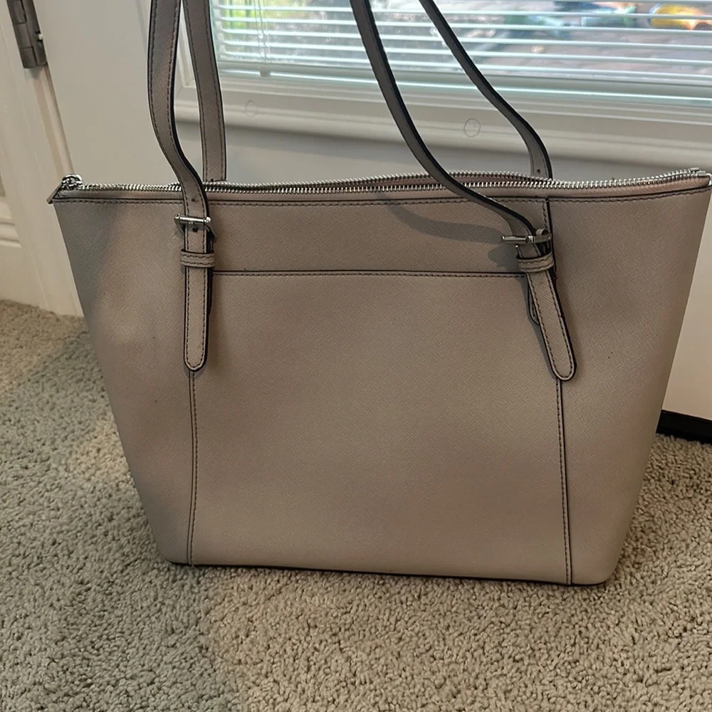 Michael Kors Shoulder Bag - Picture 6 of 11